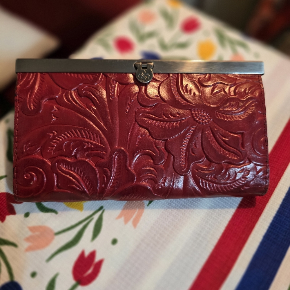 Patricia Nash Cauchy wallet, which is a leather clutch wallet